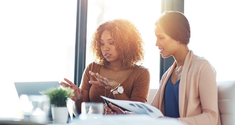 Auswahl der besten Ressourcenmanagement-Tools, um Prognosen zu optimieren und Bedarfe zu erfüllen