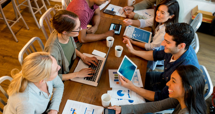 Stödja försäljningen och jämna ut konkurrenssituationen med Planview och Pragmatic Marketing Framework