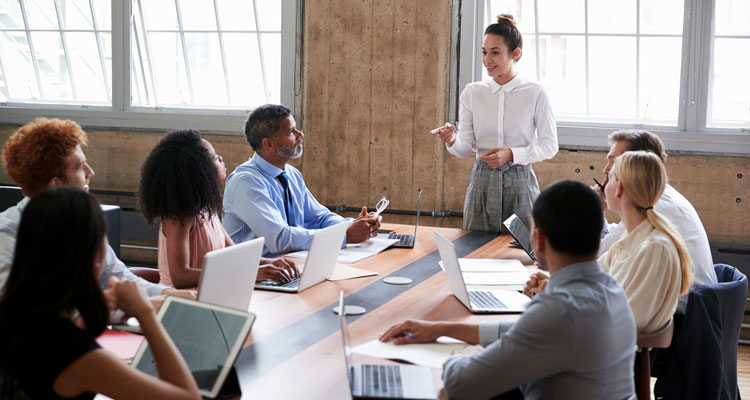 Bygga en bättre produktplan med Planview och den pragmatiska marknadsföringsramen