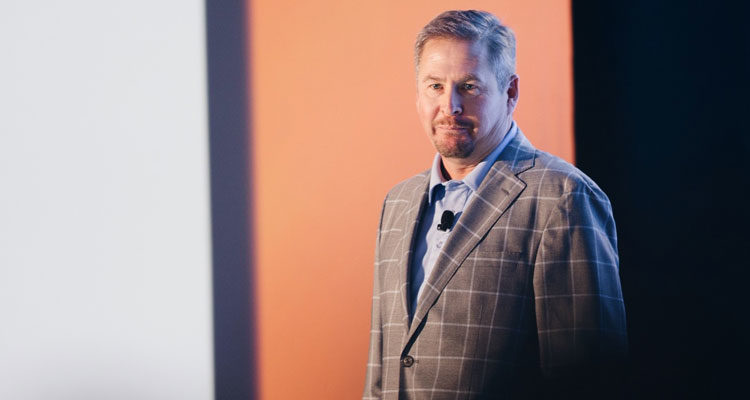 Lär känna Greg Gilmore, Austin Business Journals bästa VD för stora företag